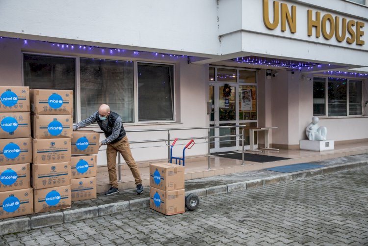 Materiale de protecție împotriva COVID-19, livrate de UNICEF pentru 4 spitale din România